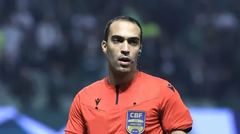Davi Lacerda Oliveira, árbitro de Atlético-MG x Vitória