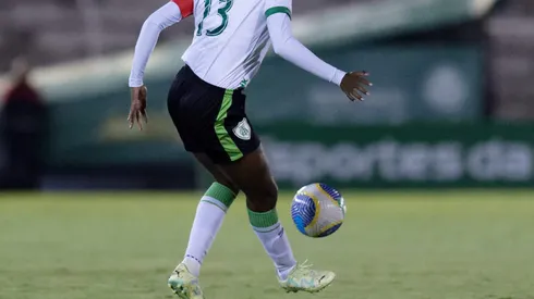 Jogadora América-MG. Foto: Anderson Romão/AGIF