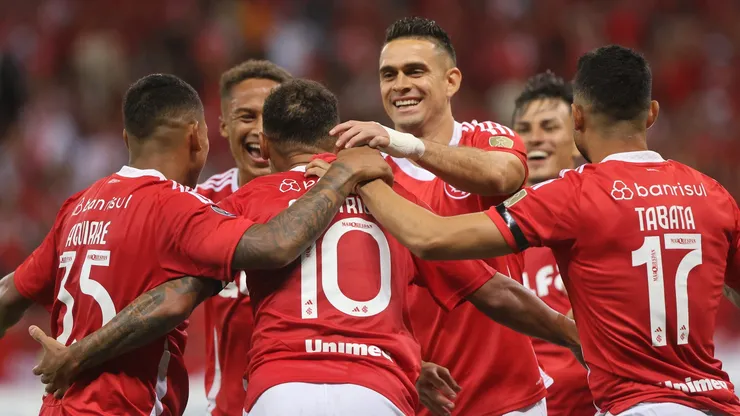 Jogadores do Internacional comemoram gol marcado no jogo diante do Cruzeiro, pelo Campeonato Brasileiro. Foto: Ricardo Duarte/Internacional.