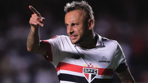 Rafinha pode voltar ao São Paulo como auxiliar-técnico.