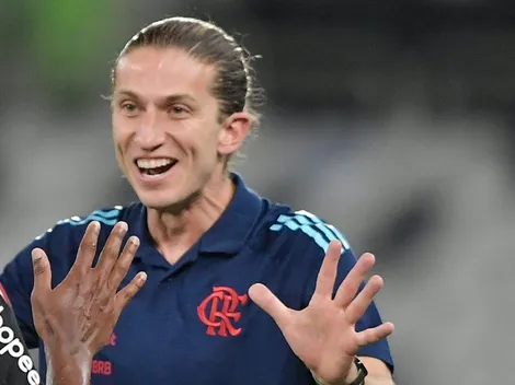 Torcida volta a elogiar Filipe Luís após goleada pelo Flamengo