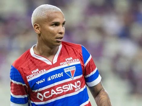 Ex-Palmeiras, Deyverson lesiona Moisés, companheiro no Fortaleza