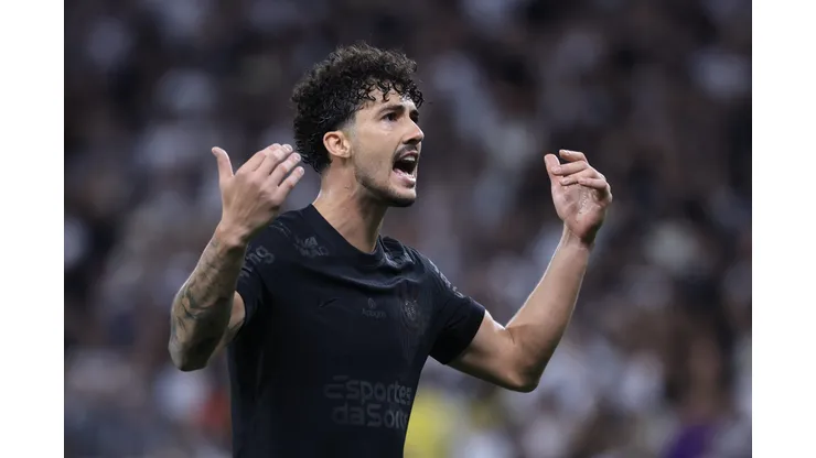 SP - SAO PAULO - 09/03/2025 - PAULISTA 2025, CORINTHIANS X SANTOS - Gustavo Henrique jogador do Corinthians durante partida contra o Santos no estadio Arena Corinthians pelo campeonato Paulista 2025. Foto: Marcello Zambrana/AGIF
