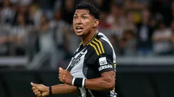 Rony se posiciona sobre pressão no Galo