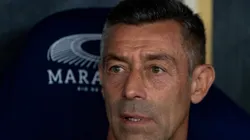 RJ - RIO DE JANEIRO - 13/04/2025 - BRASILEIRO A 2025, FLUMINENSE X SANTOS - Pedro Caixinha tecnico do Santos durante partida contra o Fluminense no estadio Maracana pelo campeonato Brasileiro A 2025. Foto: Thiago Ribeiro/AGIF