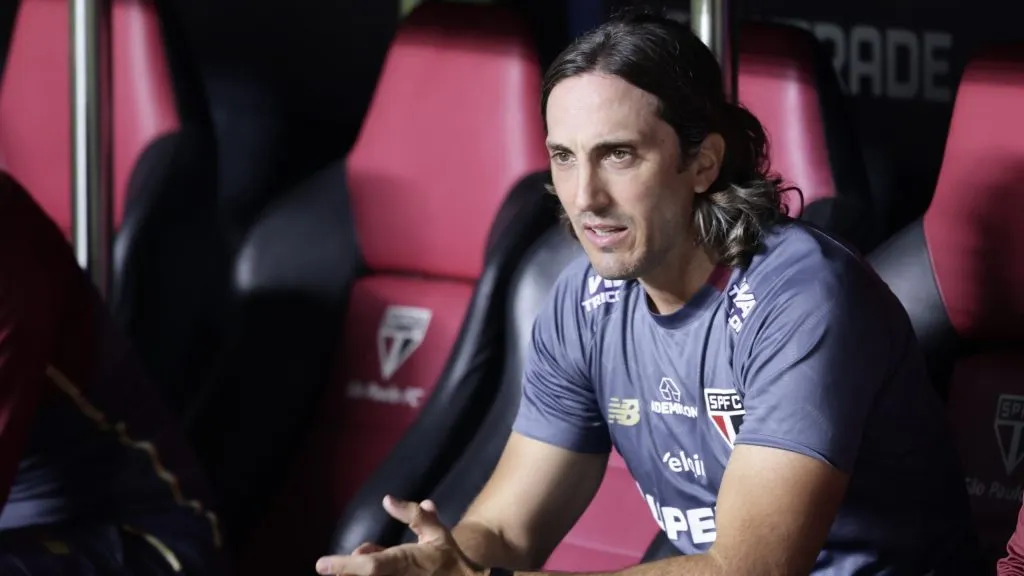 Pressão em Zubeldía só aumenta