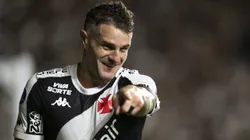 Vegetti em partida pelo Vasco da Gama. Foto: Jorge Rodrigues/AGIF