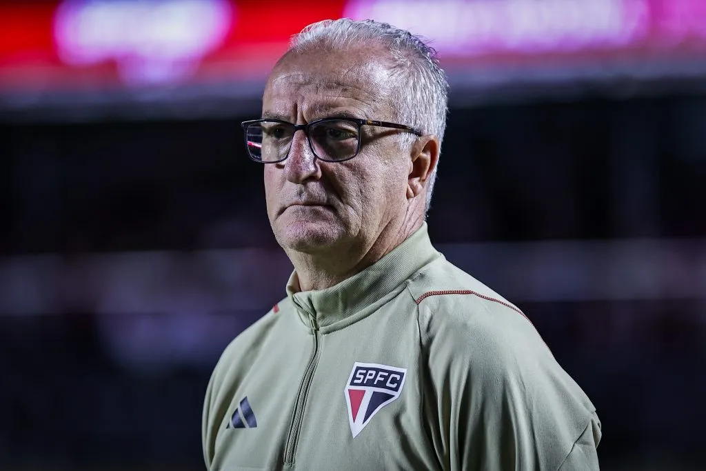 Dorival ouviu a proposta do Tricolor. Fabio Giannelli/AGIF.