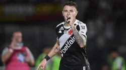 Destaque do Vasco, Vegetti tem feito a diferença em campo - Foto: Thiago Ribeiro/AGIF