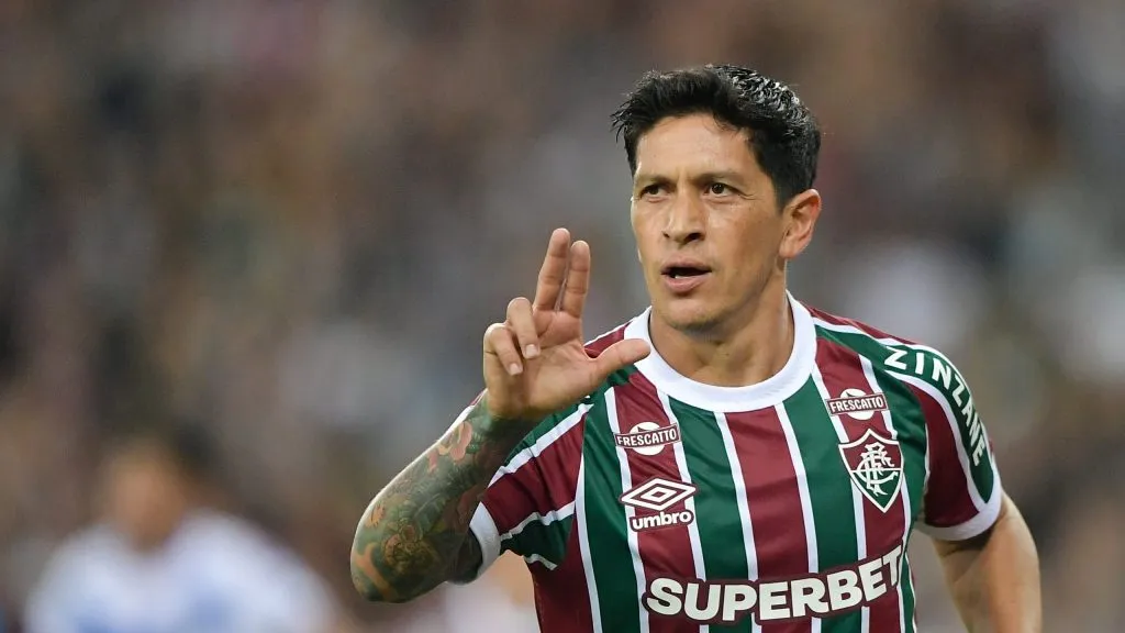 Germán Cano celebra tento marcado na Copa Sul-Americana. Foto: Thiago Ribeiro/AGIF.