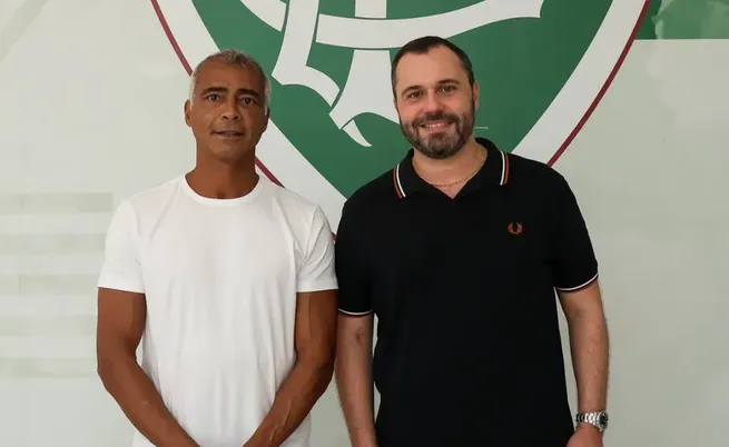 Romário e Mário Bittencourt: Parceria entre América-RJ e Flu – Foto: Marcelo Gonçalves/FFC