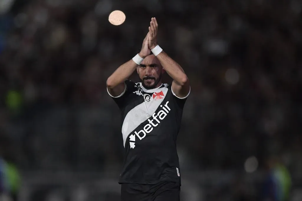 Payet deve ser titular em Ceará x Vasco. Foto: Thiago Ribeiro/AGIF