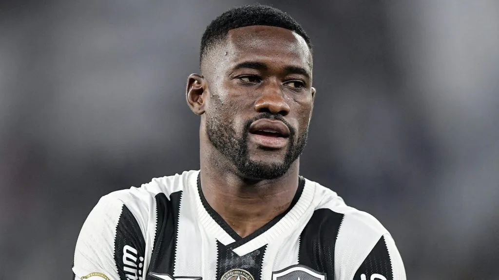 Bastos está fora do Mundial - Foto: Thiago Ribeiro/AGIF.