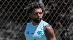 Gabigol vive momento polêmico com torcida do Cruzeiro