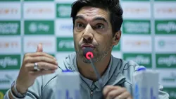 Abel Ferreira em entrevista coletiva - Foto: Heuler Andrey/Getty Images)