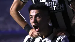Almada, jogador do Botafogo, comemora seu gol durante partida contra o São Paulo, pela CONMEBOL Libertadores de 2024. Foto: Marcello Zambrana/AGIF.