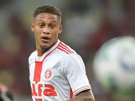 Vitinho assume vaga em mudança do Internacional contra Palmeiras