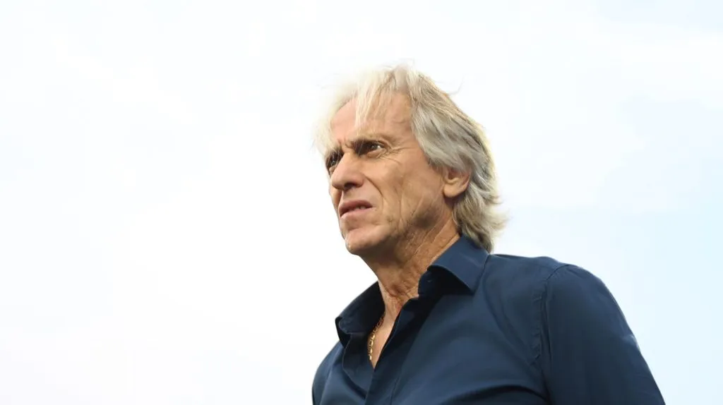 Jorge Jesus pode assumir a Seleção Brasileira - (Photo by Yasser Bakhsh/Getty Images)