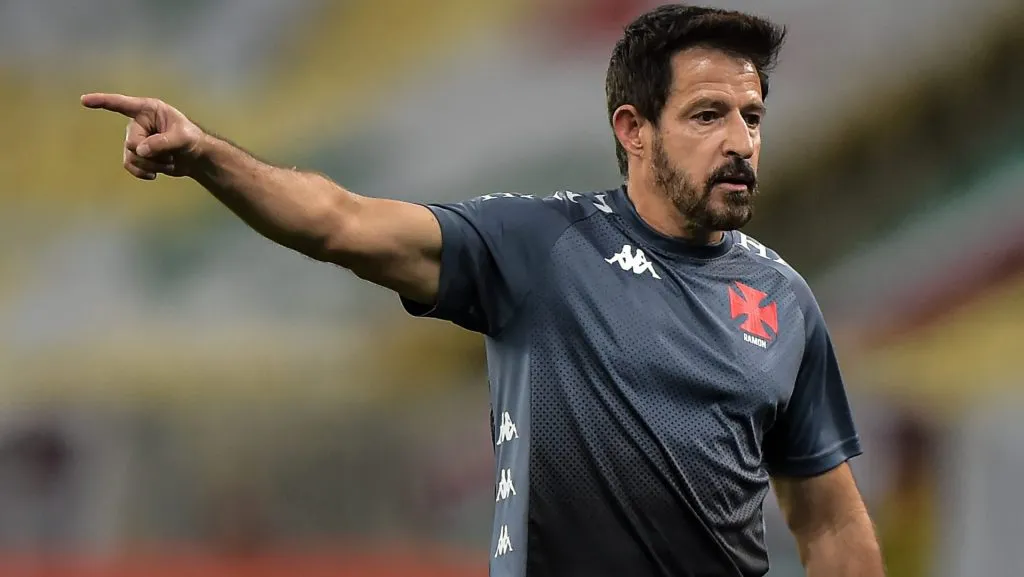 Técnico Ramon Menezes, ex-Vasco