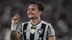 Artur em ação pelo Botafogo.
