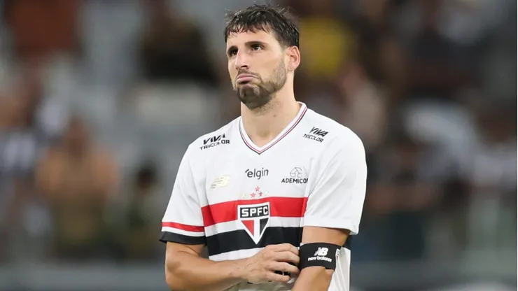 São Paulo de Calleri não perdeu, mas ainda não venceu no Brasileirão