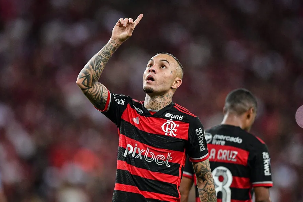 Cebolinha comemora gol pelo Flamengo. Foto: Thiago Ribeiro/AGIF