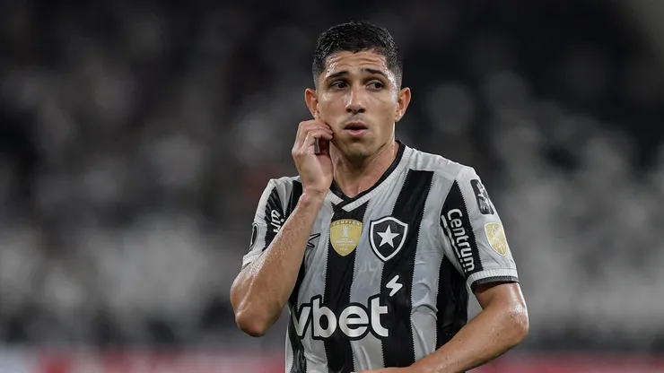 Savarino é um dos destaques do Botafogo. Foto: Thiago Ribeiro/AGIF