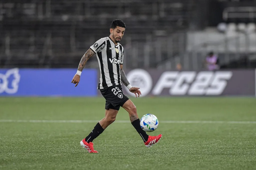 Santiago Rodríguez é um dos reforços desta temporada. Foto: Thiago Ribeiro/AGIF