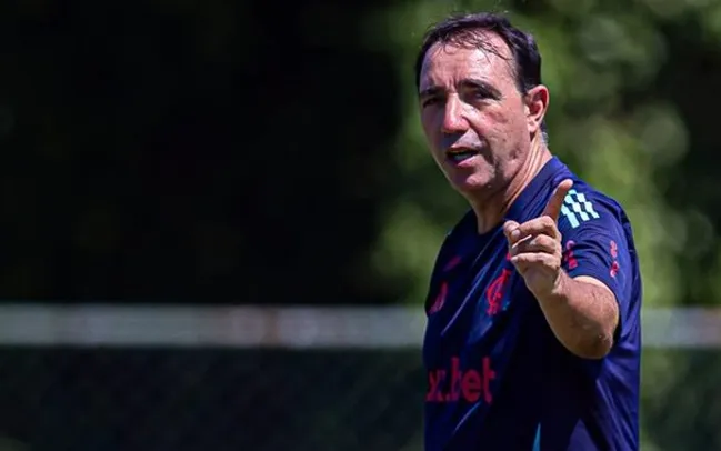 Maurício Salgado, técnico das Meninas da Gávea irritou novamente a torcida após decisões que custaram a vitória sobre o Palmeiras. Foto: Foto: Paula Reis/CRF