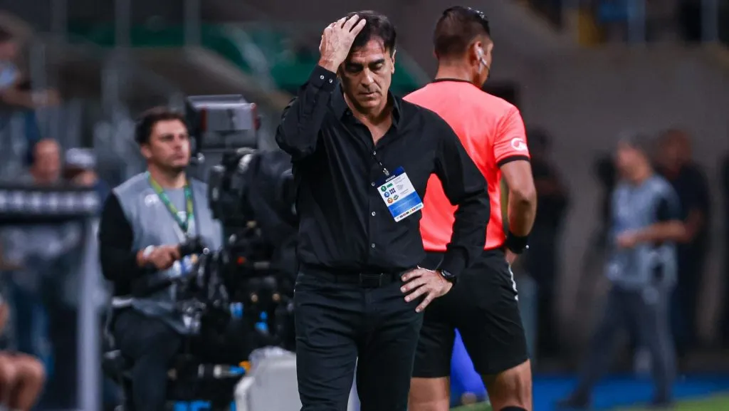 Técnico Gustavo Quinteros