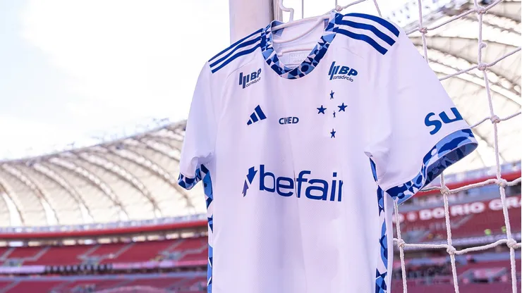 Camisa alternativo do Cruzeiro trará novos detalhes