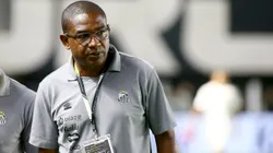 Cesar Sampaio, técnico do Santos, durante partida contra o Atletico-MG no estádio Vila Belmiro pelo campeonato Brasileiro A 2025. Foto: Mauricio De Souza/AGIF