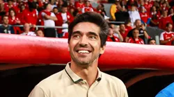 Abel Ferreira comemora resultado em Porto Alegre.