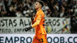 Matheus Donelli goleiro do Corinthians comemora gol durante partida contra o Vasco no estádio Arena Corinthians pelo campeonato Brasileiro A 2025. Foto: Fabio Giannelli/AGIF