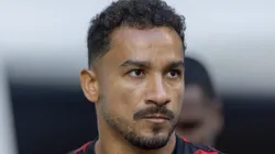 RS - PORTO ALEGRE - 13/04/2025 - BRASILEIRO A 2025, GREMIO X FLAMENGO - Danilo jogador do Flamengo durante partida contra o Gremio no estadio Arena do Gremio pelo campeonato Brasileiro A 2025.