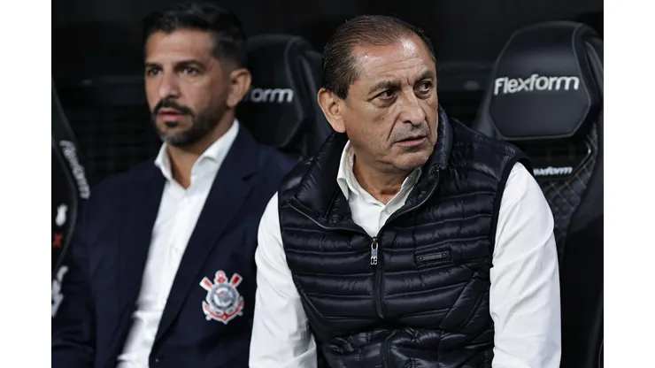 Ramon Diaz técnico do Corinthians durante partida contra o Fluminense no estádio Arena Corinthians pelo campeonato Brasileiro A 2025. Foto: Fabio Giannelli/AGIF