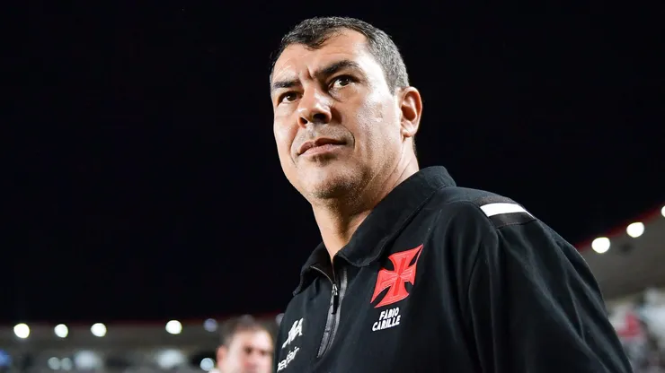 Fábio Carille tem situação exposta no Vasco