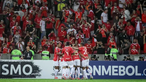 Jogadores do Internacional comemoram gol de Alan Patrick pela Libertadores. Foto: AGIF / Alamy Stock Photo