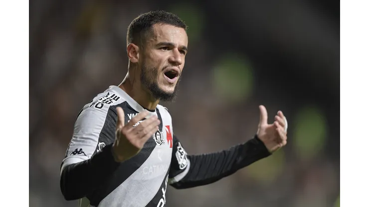 Coutinho tem permanência indefinida no Vasco.