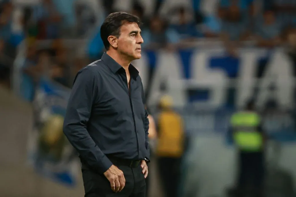 Quinteros não resistiu após goleada para o Mirassol. Foto: Maxi Franzoi/AGIF