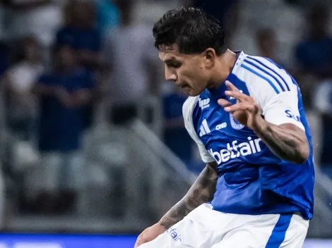 Lucas Romero solta 'foguete' de longe em Cruzeiro x Bahia; assista