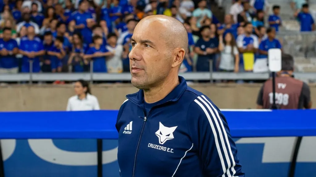 Leonardo Jardim no comando do Cruzeiro. Foto: Fernando Moreno/AGIF