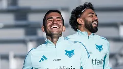Gabigol e Dudu em treino na Raposa. - Foto: Gustavo Aleixo/Cruzeiro