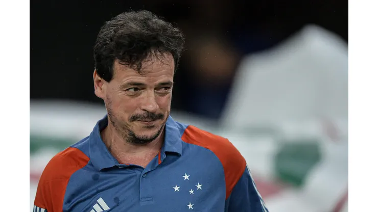 RJ - RIO DE JANEIRO - 03/10/2024 - BRASILEIRO A 2024, FLUMINENSE X CRUZEIRO - Fernando Diniz tecnico do Cruzeiro durante partida contra o Fluminense no estadio Maracana pelo campeonato Brasileiro A 2024. Foto: Thiago Ribeiro/AGIF