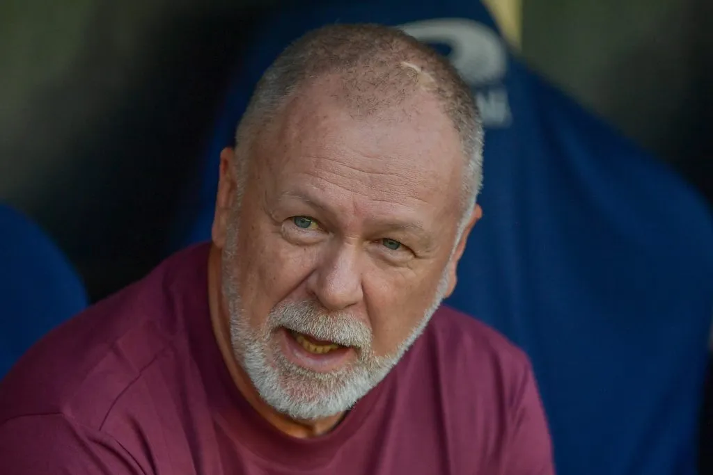 Mano Menezes ainda seria prioridade do Grêmio – Foto: Thiago Ribeiro/AGIF