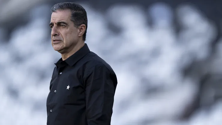 Renato Paiva, técnico do Botafogo, durante partida contra o Novorizontino no estadio Engenhao pelo campeonato Amistoso. Foto: Jorge Rodrigues/AGIF