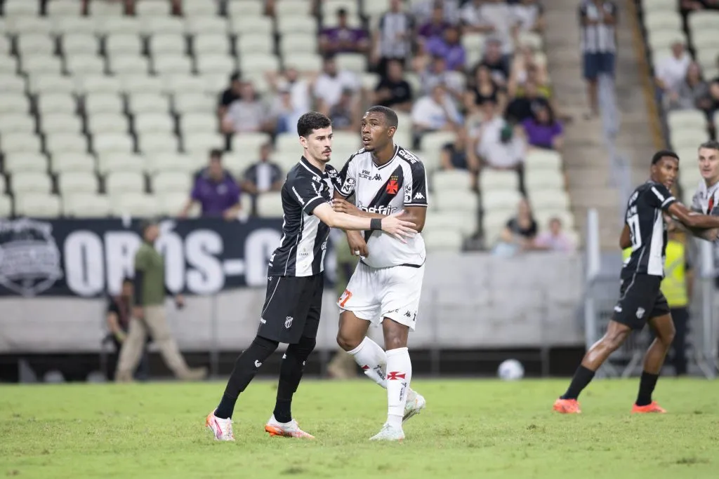 Vasco vem de derrota para o Ceará no Brasileirão. Foto: Baggio Rodrigues/AGIF