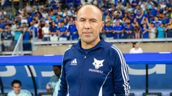 Treinador na vitória sobre o Bahia