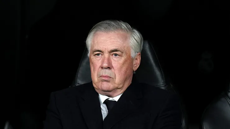 Ancelotti durante a eliminação do Real Madrid para o Arsenal (ING) na Champions