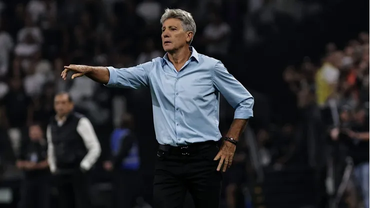 Renato Gaúcho técnico do Fluminense durante partida contra o Corinthians no estádio Arena Corinthians pelo campeonato Brasileiro A 2025.
